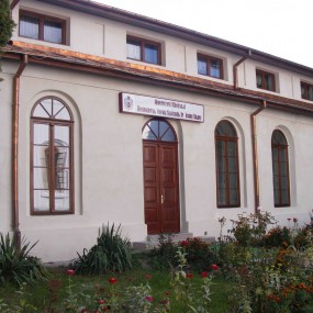 Centrul Cultural Sfântul Calinic de la Cernica - Vâlcea Centrul Cultural Sfântul Calinic de la Cernica - Vâlcea